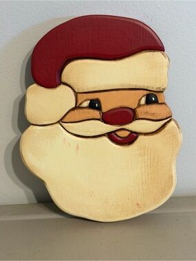 Vintage-Inspired Santa Face Wall Accent - Red and Cream